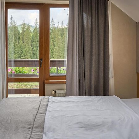 Hotel Vedmezhyi Dvir Bukovel Exterior photo