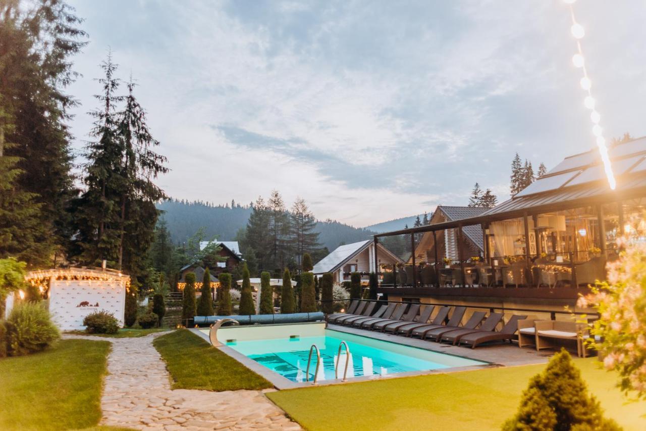Hotel Vedmezhyi Dvir Bukovel Exterior photo