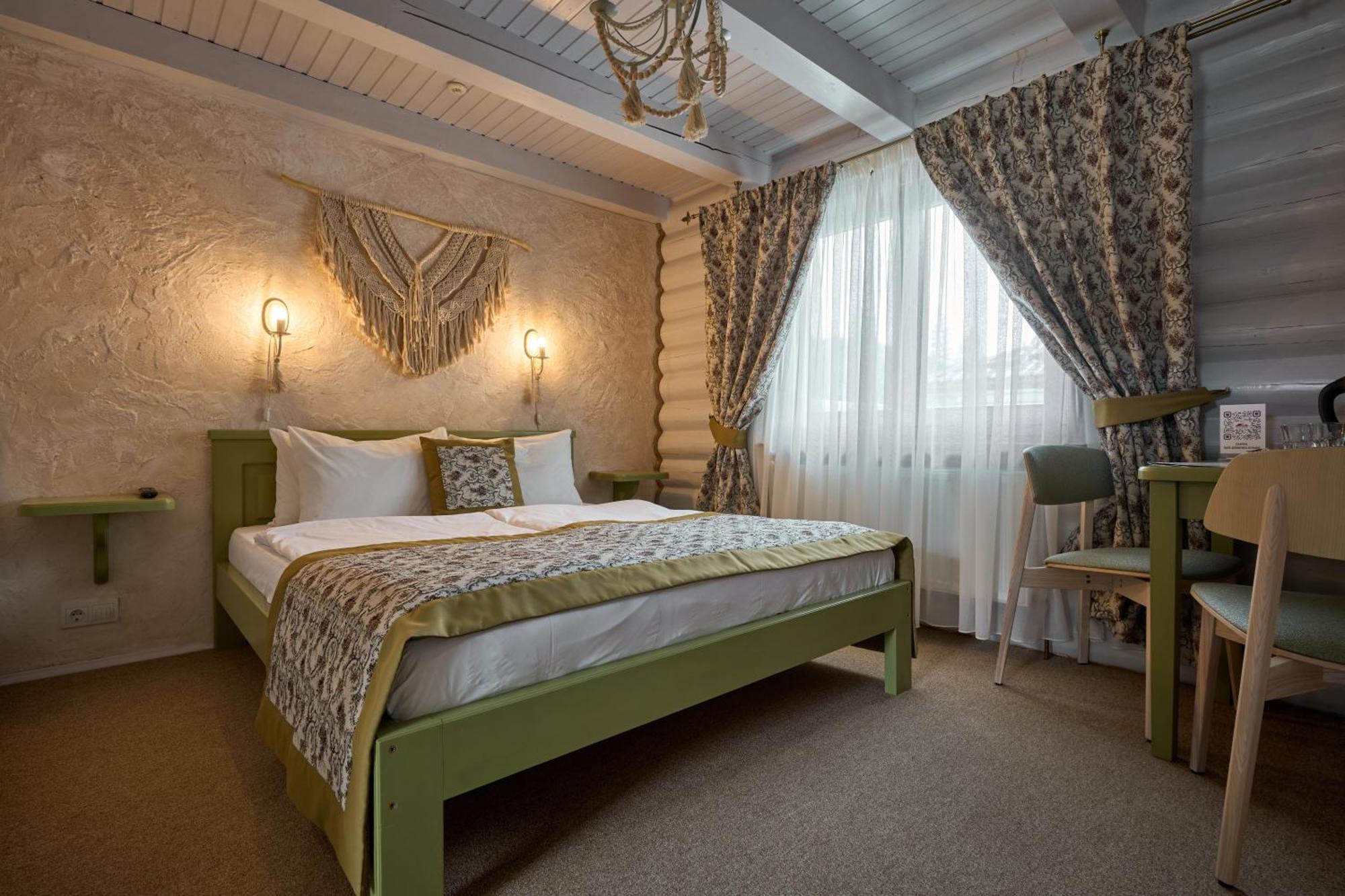 Hotel Vedmezhyi Dvir Bukovel Exterior photo